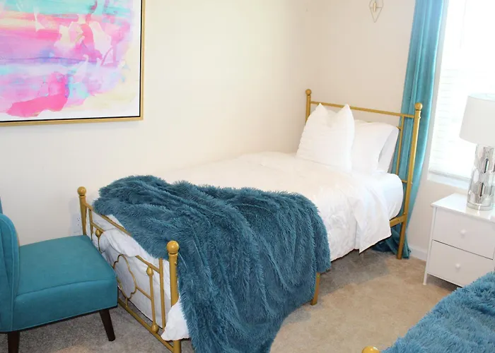 Orange Park Townhome Vacation Rental With Patio!